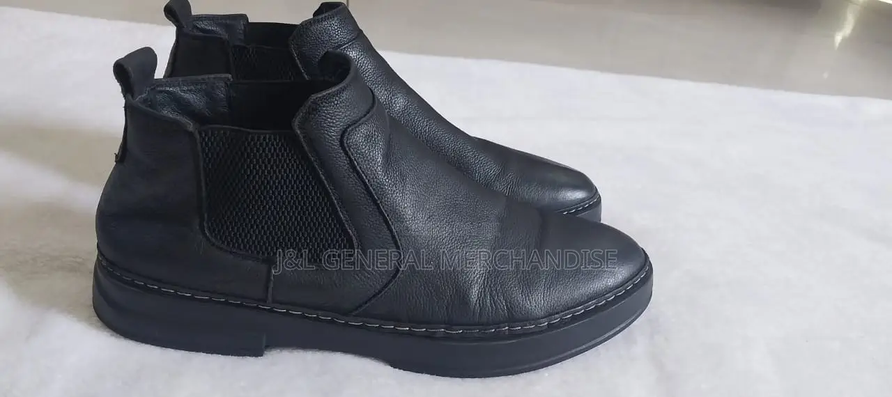 Quality Black Chelsea Boot