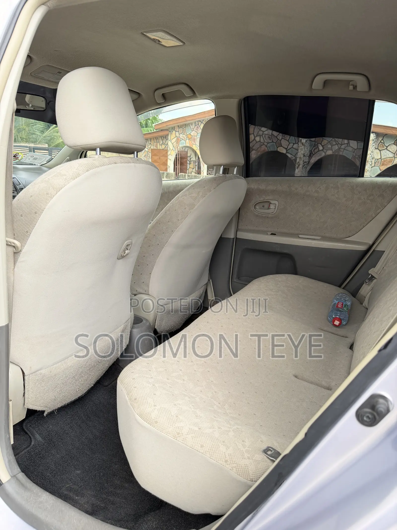 Toyota Vitz 1.3 FWD 3dr 2010 Gray