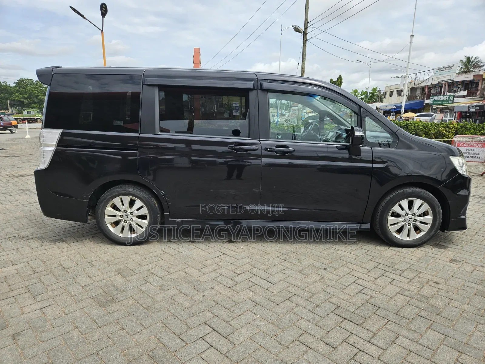 Honda Stepwgn 2011 Black