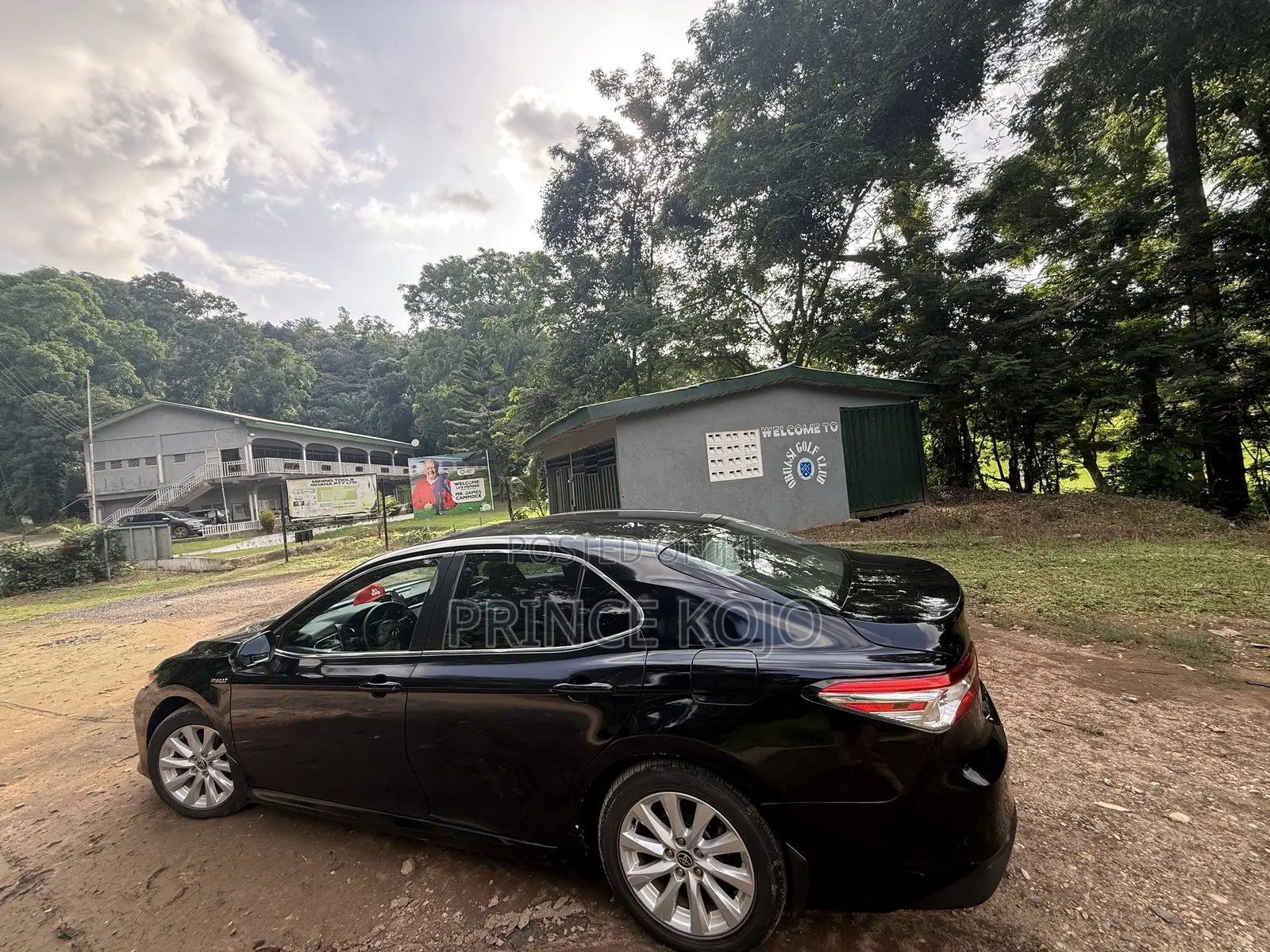 Toyota Camry LE FWD 2020 Black