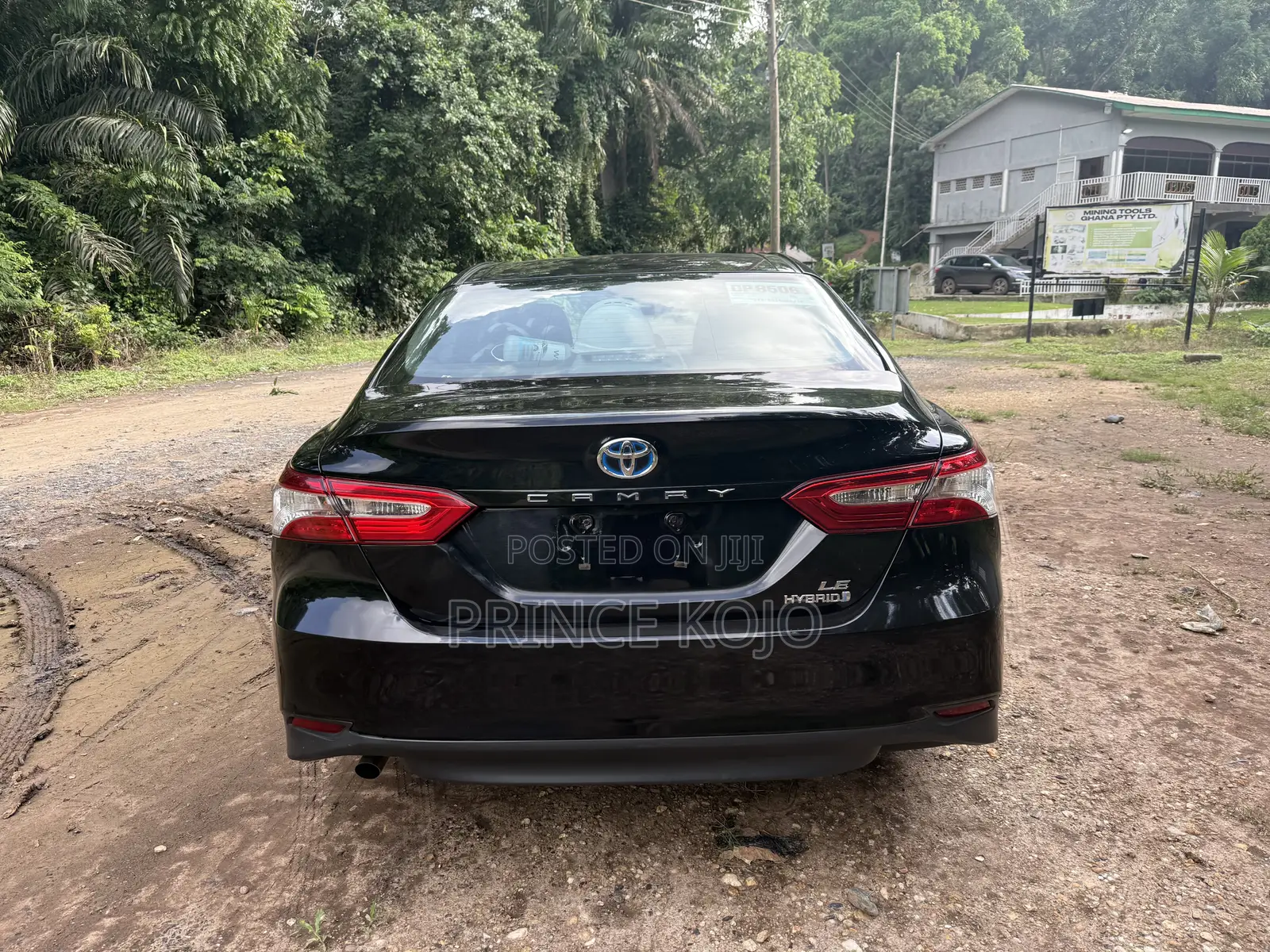 Toyota Camry LE FWD 2020 Black