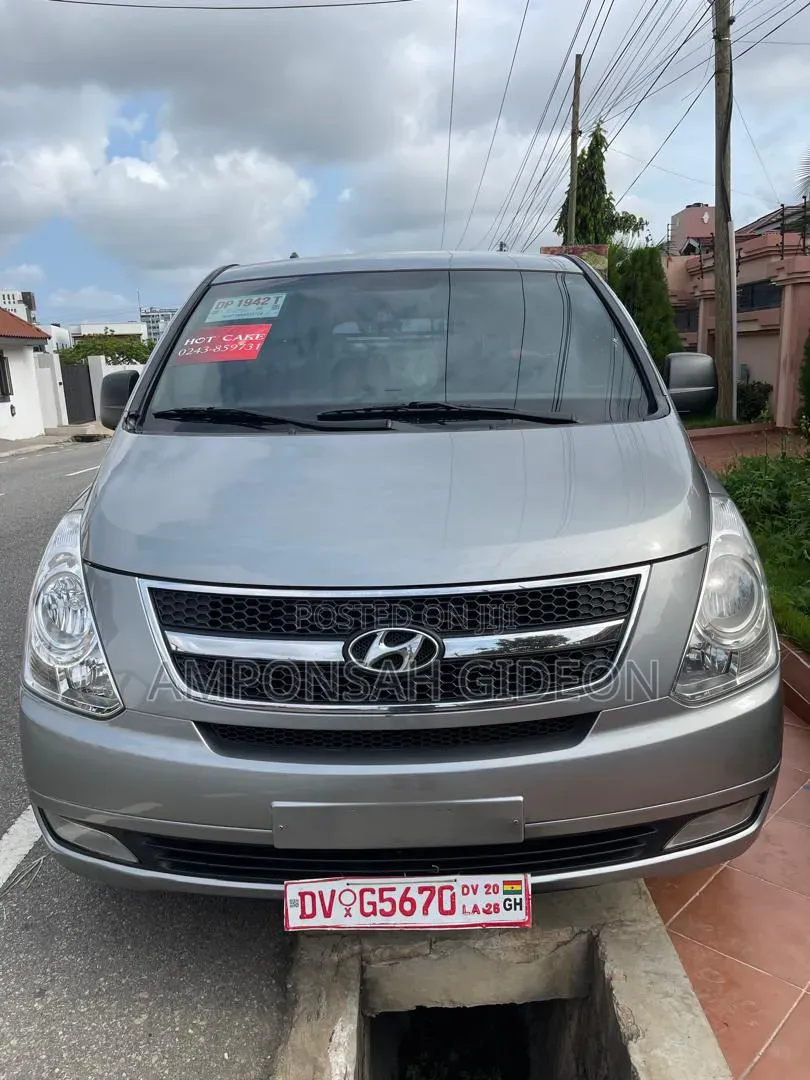 Hyundai Starex 2016 Silver