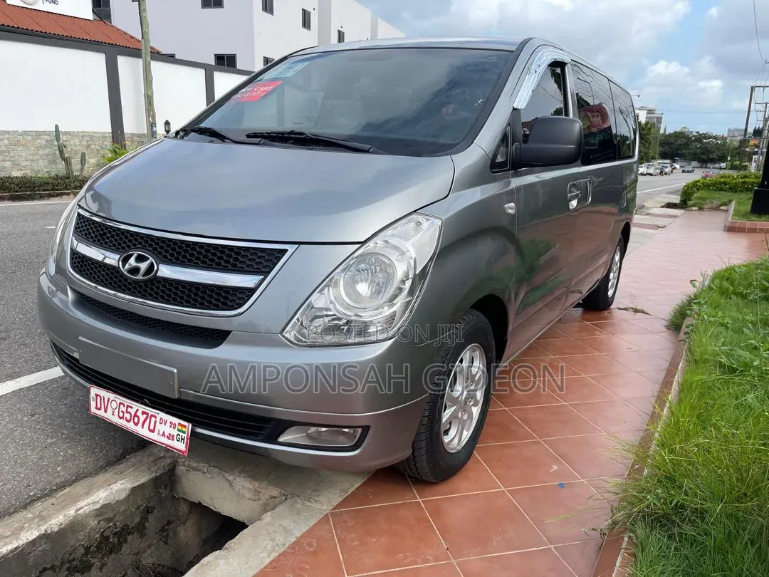 Hyundai Starex 2016 Silver