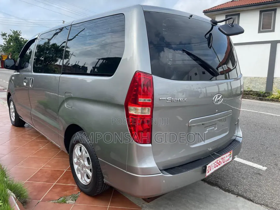 Hyundai Starex 2016 Silver