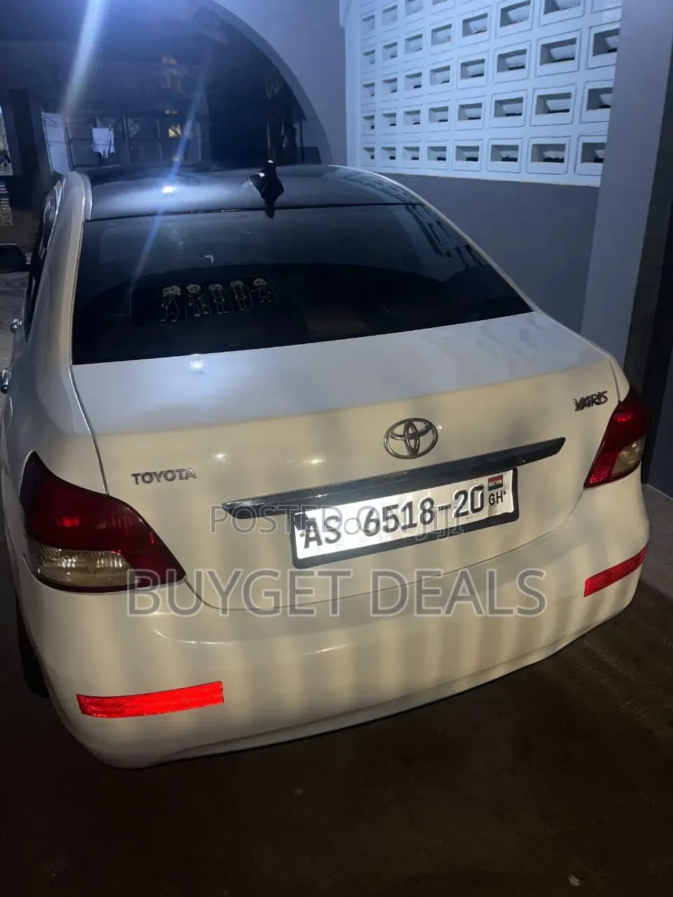 Toyota Yaris 2010 White