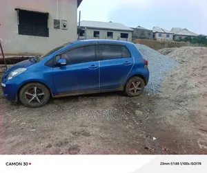 Toyota Vitz 2010 Blue