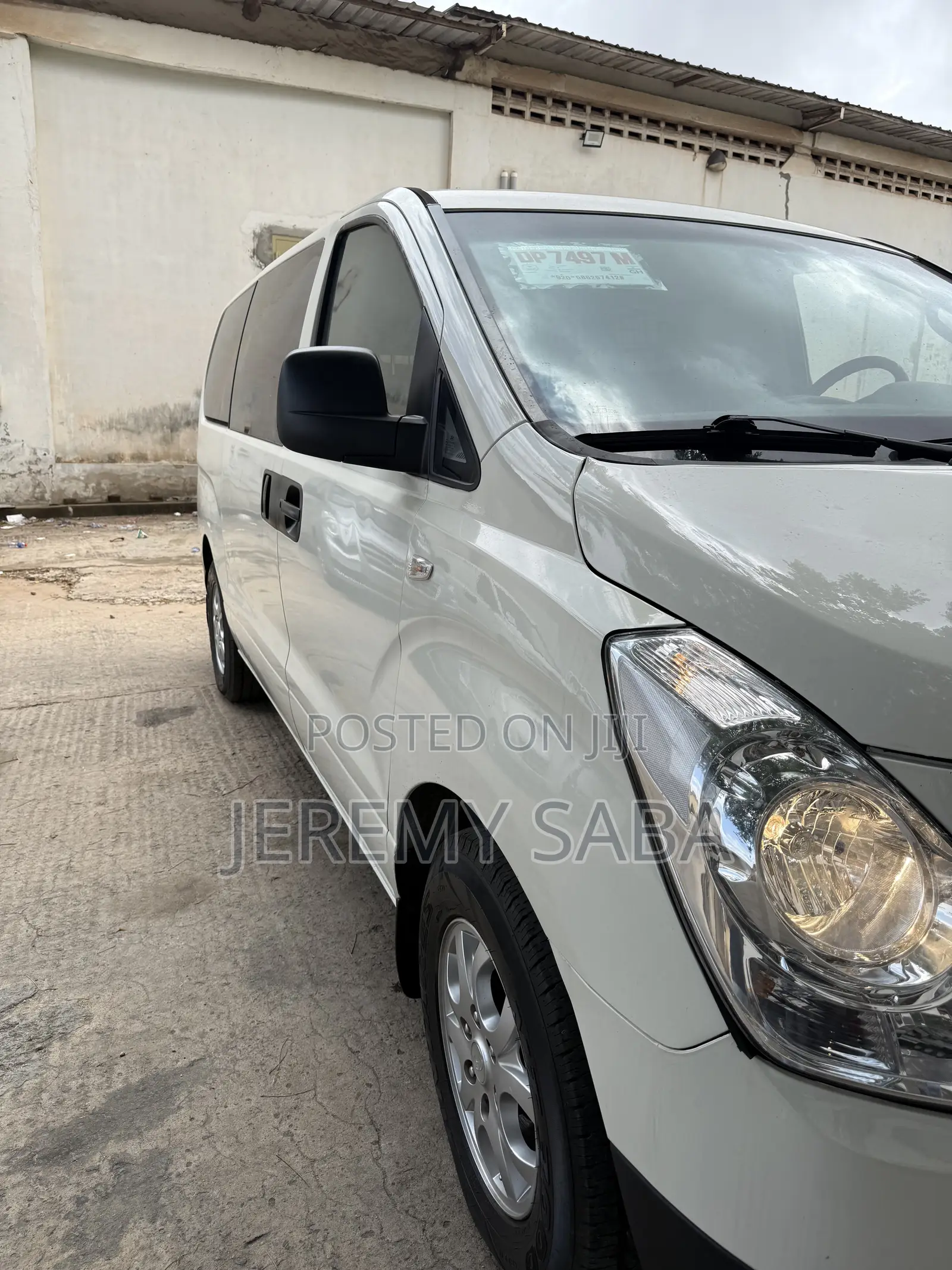 Hyundai H1 2013 White