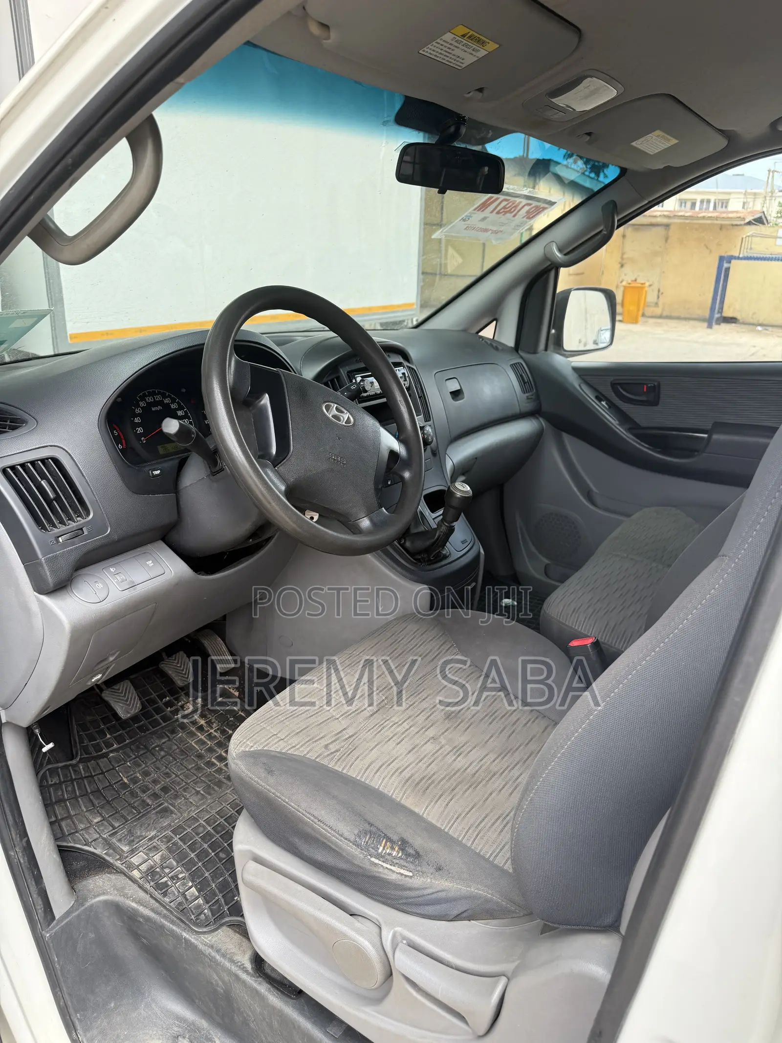 Hyundai H1 2013 White
