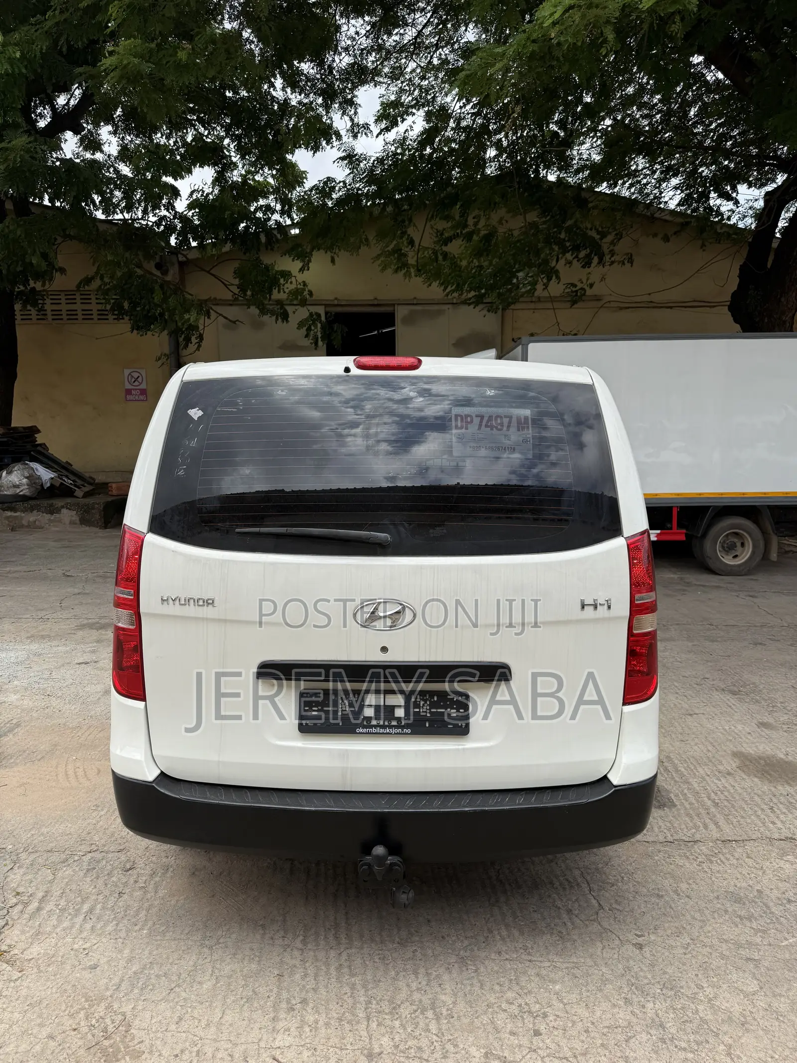 Hyundai H1 2013 White