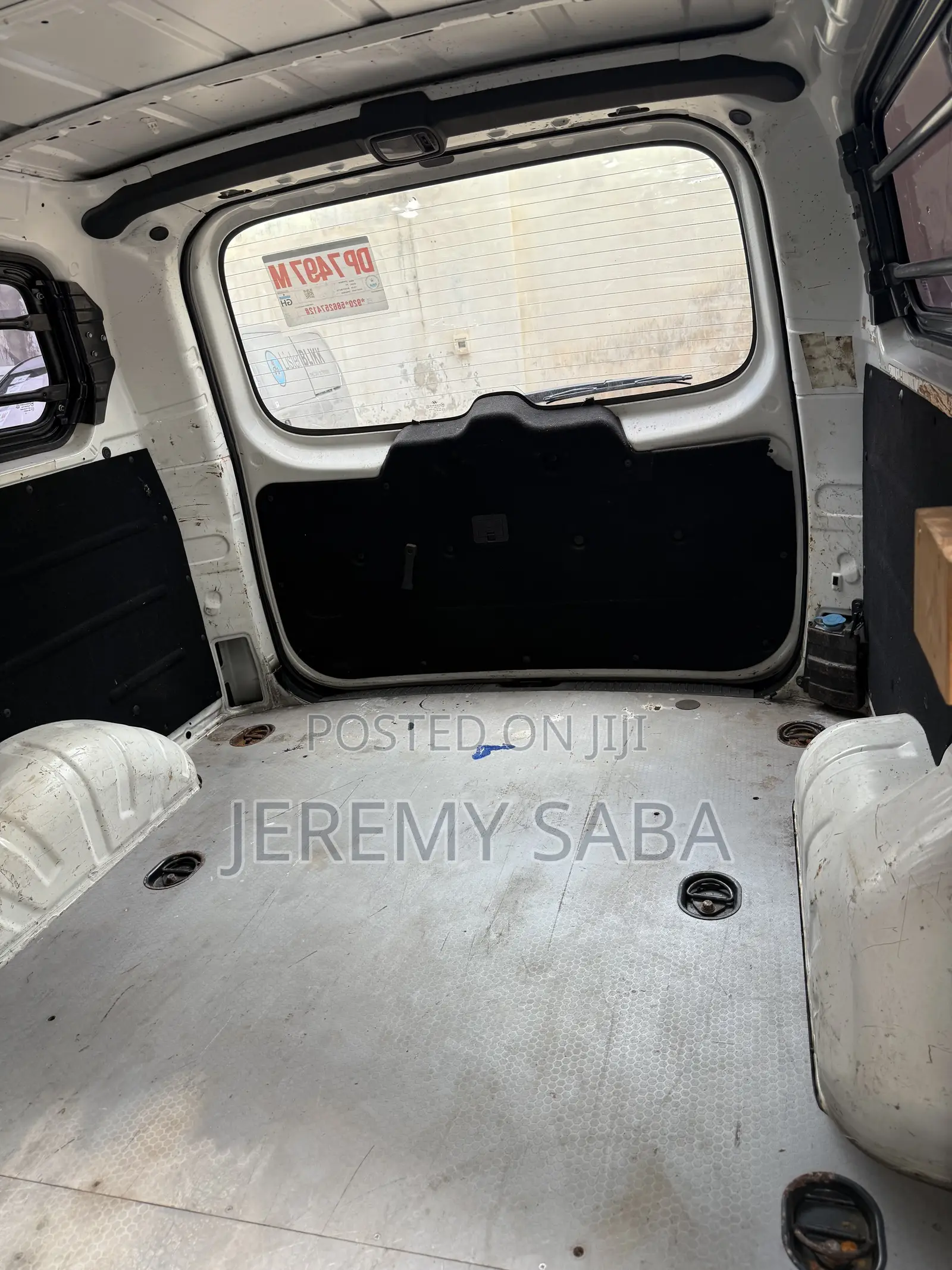 Hyundai H1 2013 White
