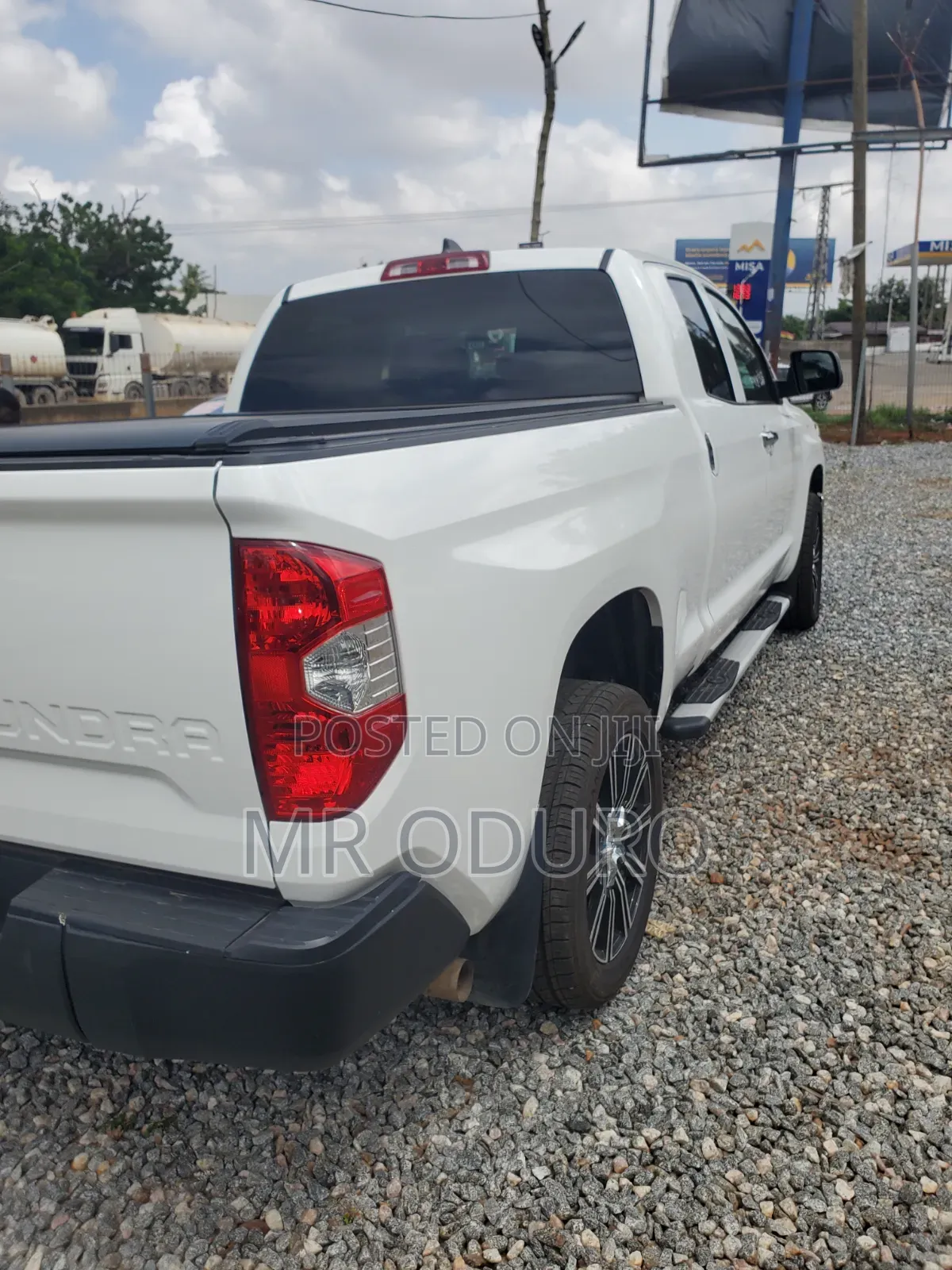Toyota Tundra SR5 2021 White
