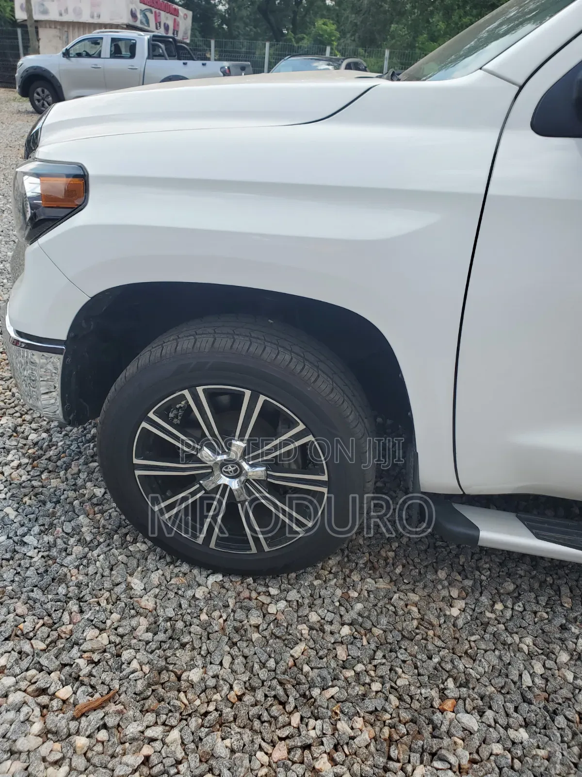 Toyota Tundra SR5 2021 White