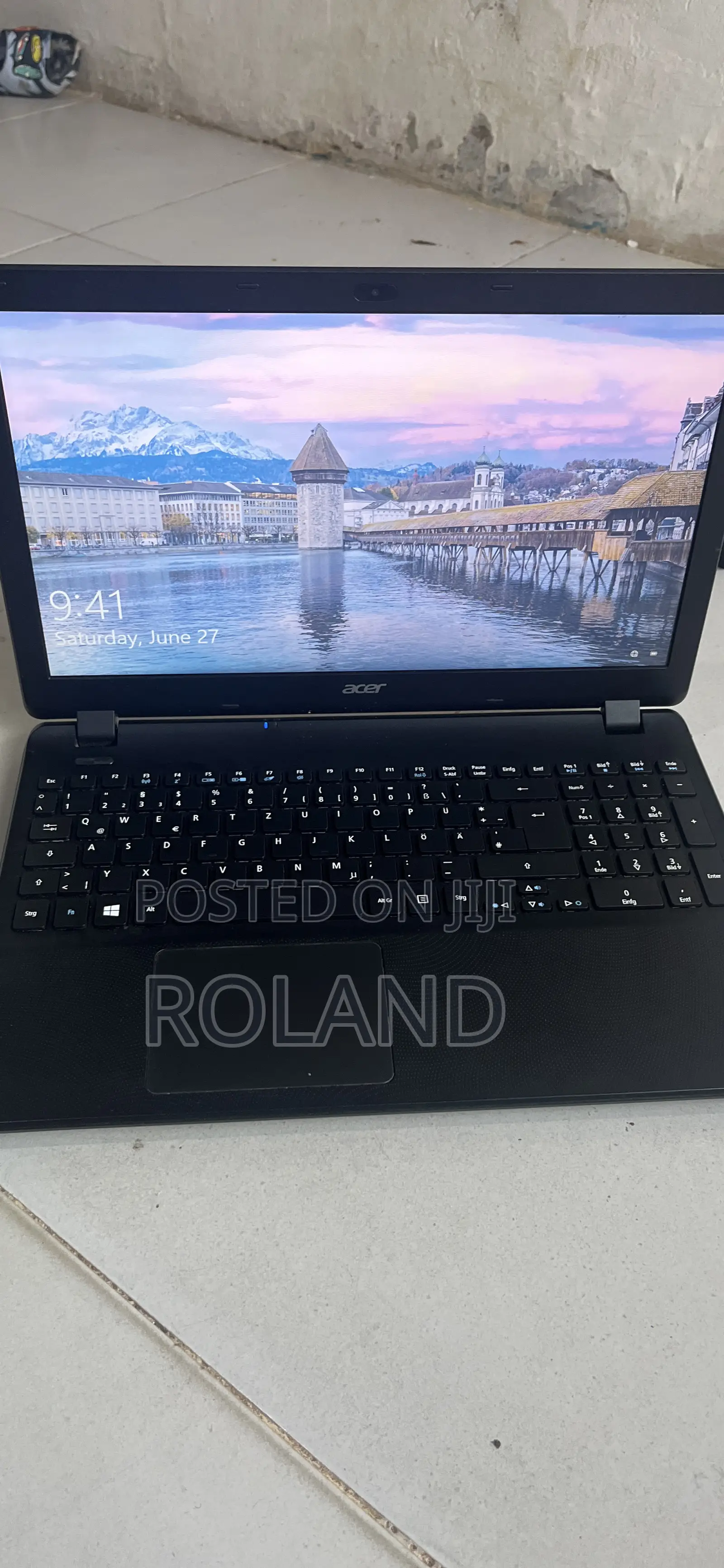 Laptop Acer Aspire ES1-571 4GB Intel Celeron HDD+SSD 500GB