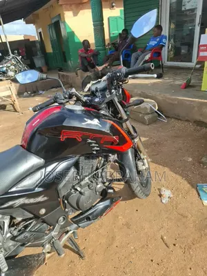 TVS Apache 180 RTR 2025 Black