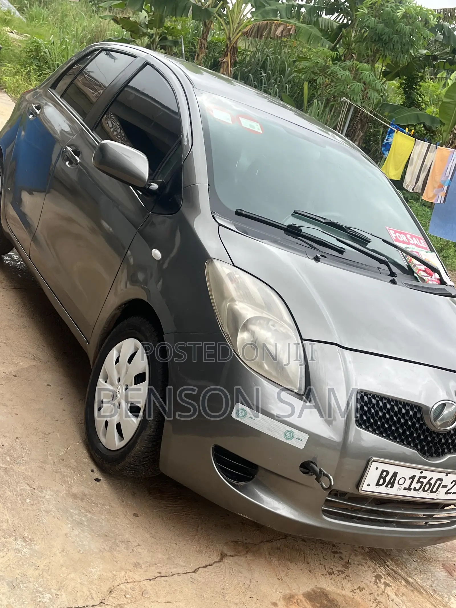 Toyota Vitz 2009 Gray