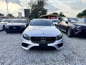 Mercedes-Benz E300 2019 Silver