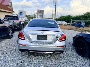 Mercedes-Benz E300 2019 Silver