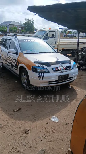 Opel Astra 2003 White