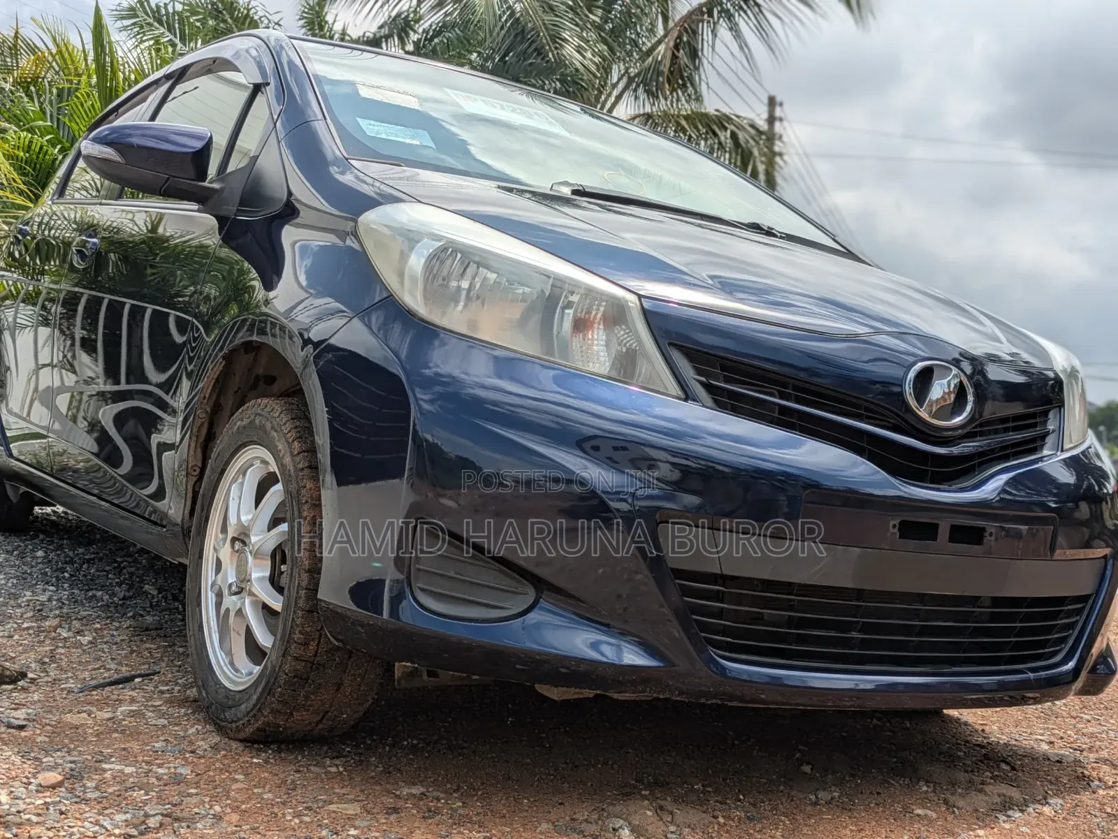 Toyota Vitz 2013 Blue