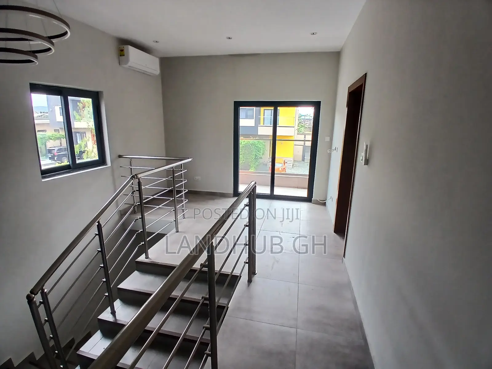 4bdrm House in Oyarifa Mall Area for sale