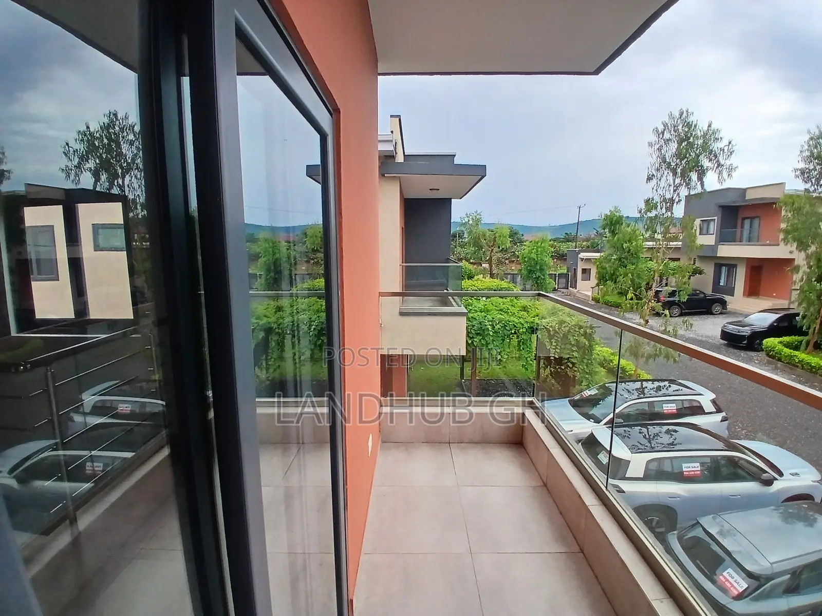 4bdrm House in Oyarifa Mall Area for sale