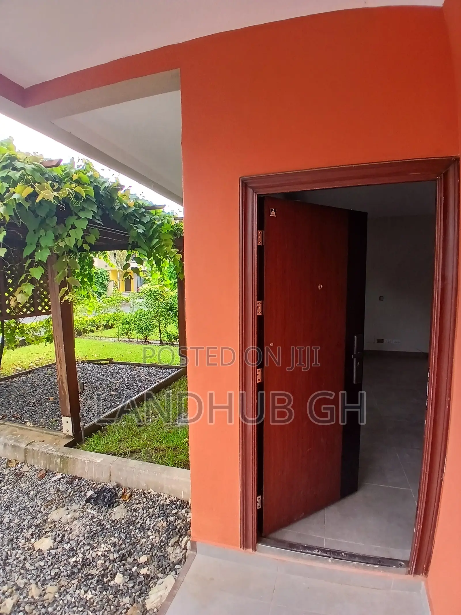 4bdrm House in Oyarifa Mall Area for sale