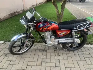 Royal RY125 2025 Red