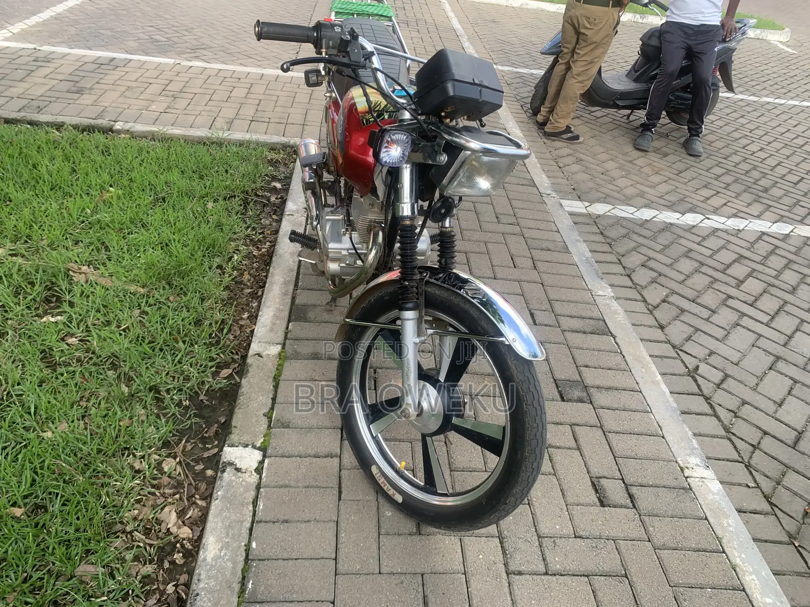Royal RY125 2025 Red