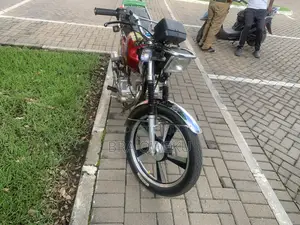 Royal RY125 2025 Red
