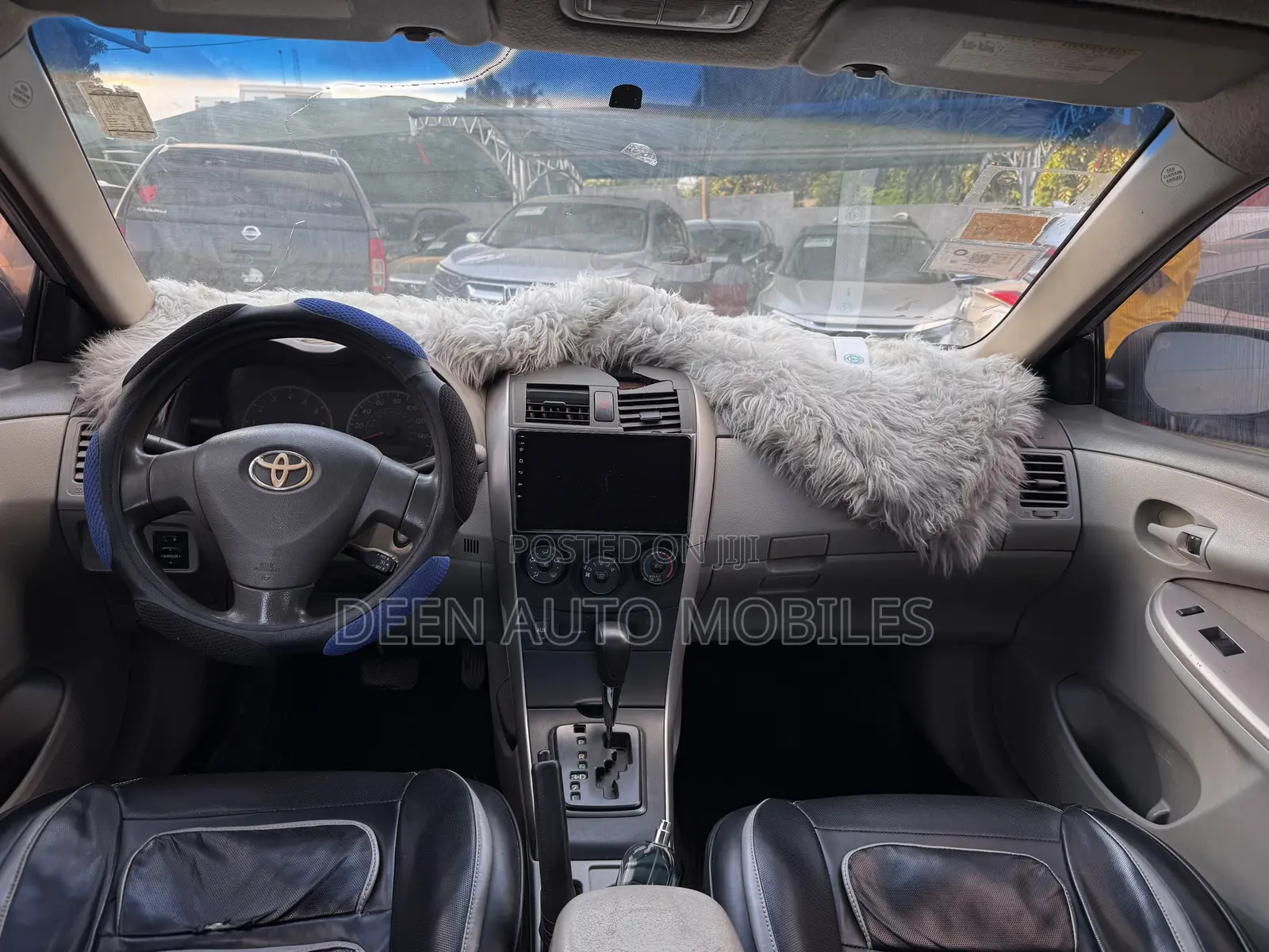 Toyota Corolla LE 4dr Sedan (1.8L 4cyl 4A) 2012