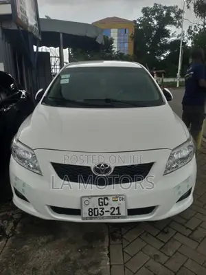 Toyota Corolla 2010 White