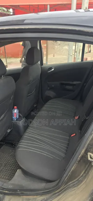 Opel Corsa 2010 Black