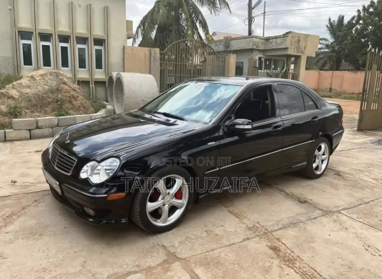 Mercedes-Benz C250 2009 Black
