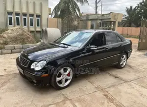 Mercedes-Benz C250 2009 Black