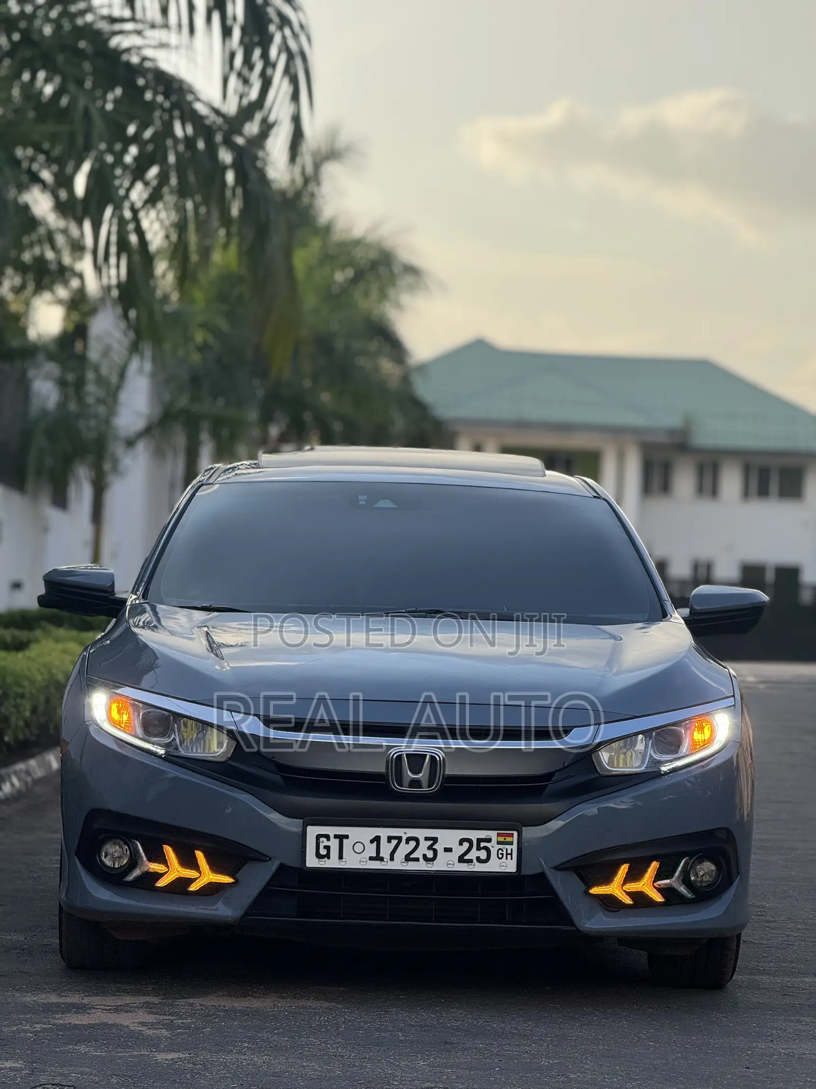 Honda Civic EX 4dr Sedan (2.0L 4cyl) 2017 Gray