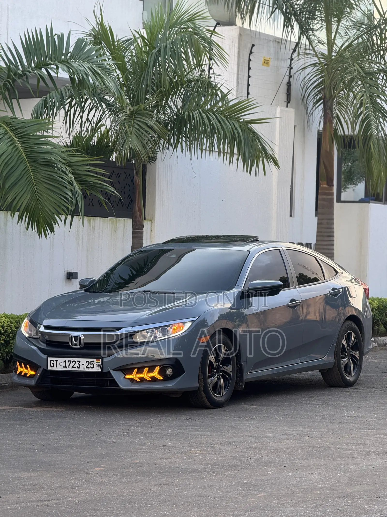 Honda Civic EX 4dr Sedan (2.0L 4cyl) 2017 Gray