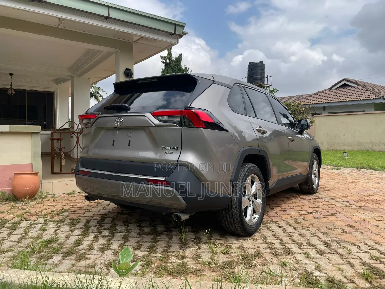 Toyota RAV4 2021 Gray