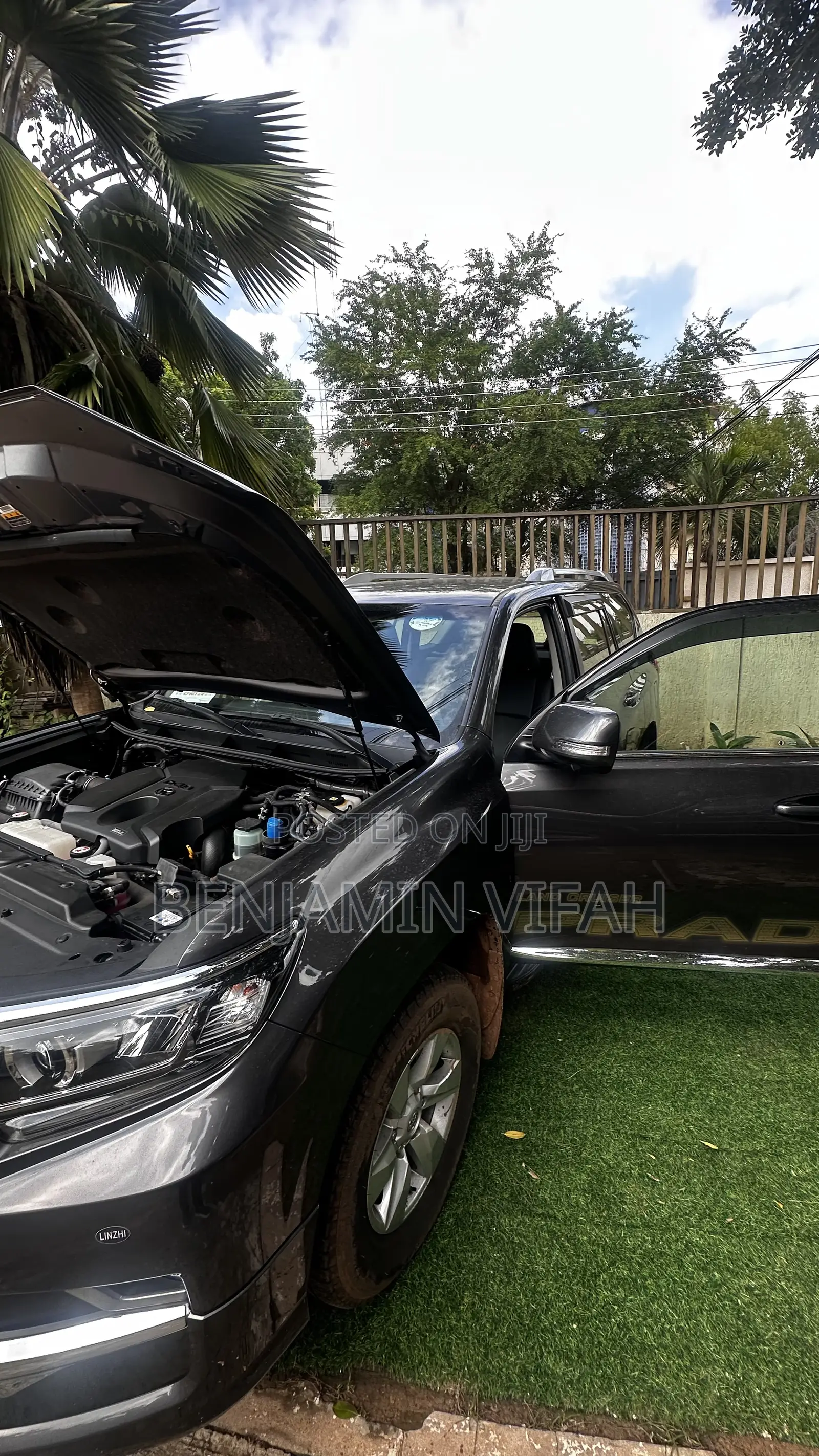 Toyota Land Cruiser Prado 2022 Gray