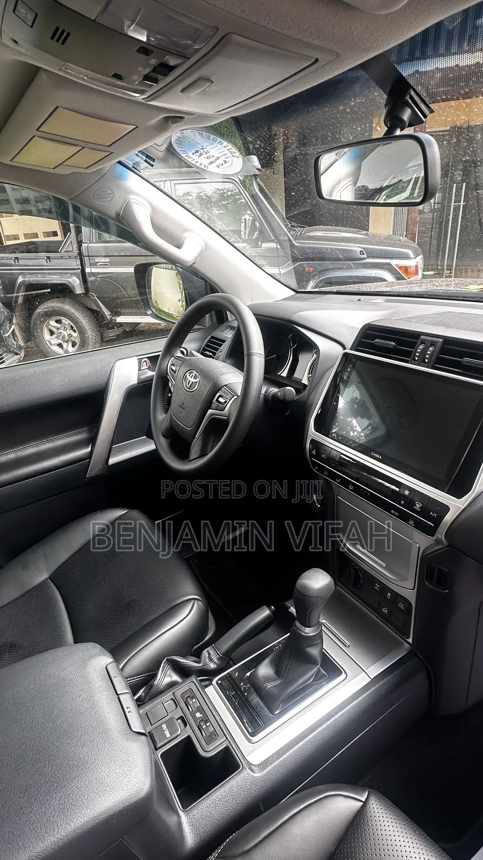 Toyota Land Cruiser Prado 2022 Gray