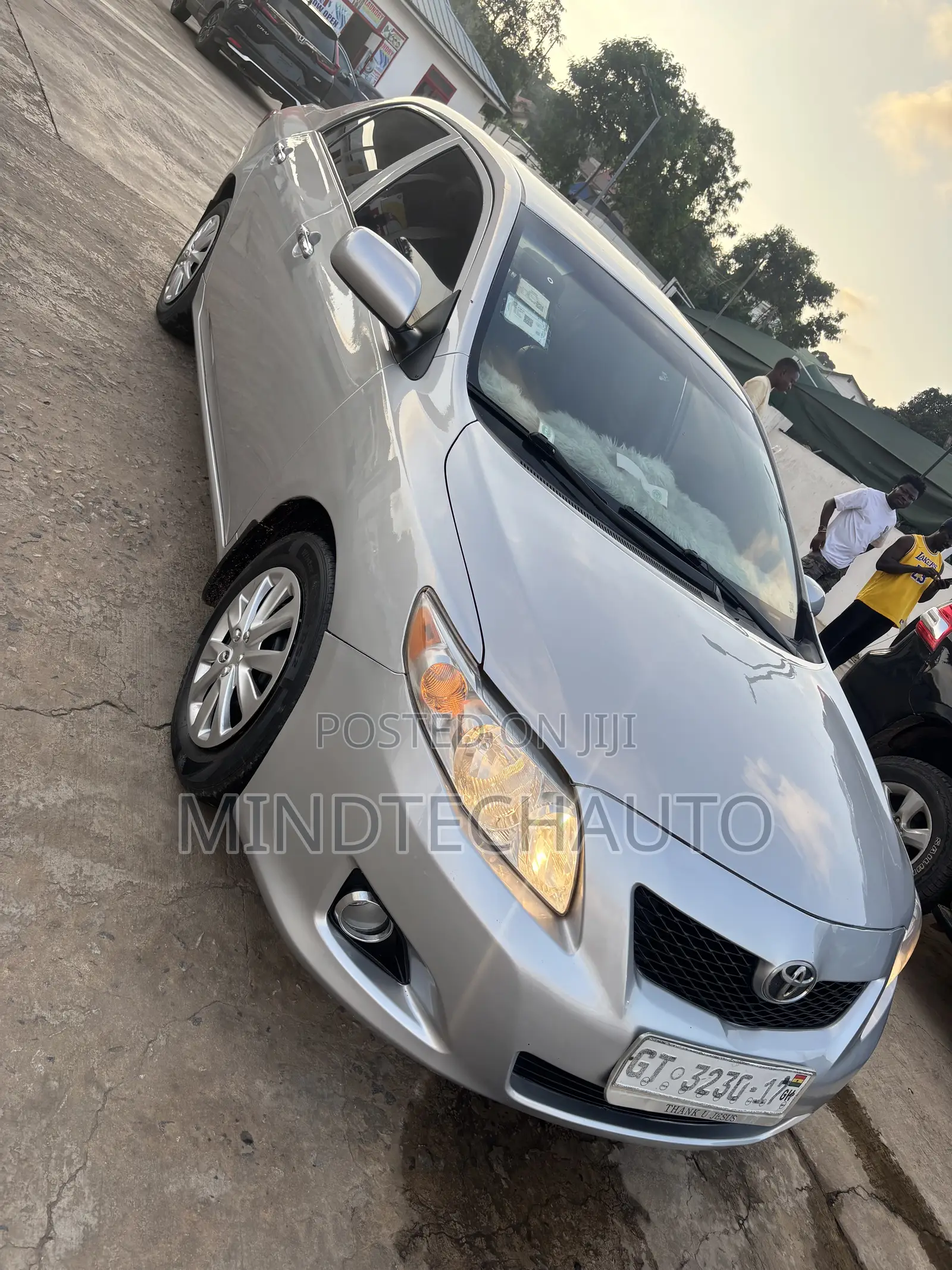 Toyota Corolla LE 4dr Sedan (1.8L 4 cyl 4A) 2009 Silver