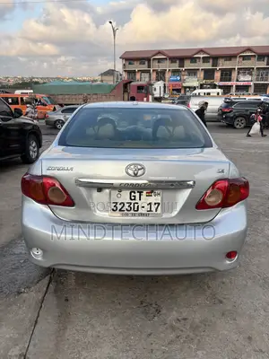 Toyota Corolla LE 4dr Sedan (1.8L 4 cyl 4A) 2009 Silver