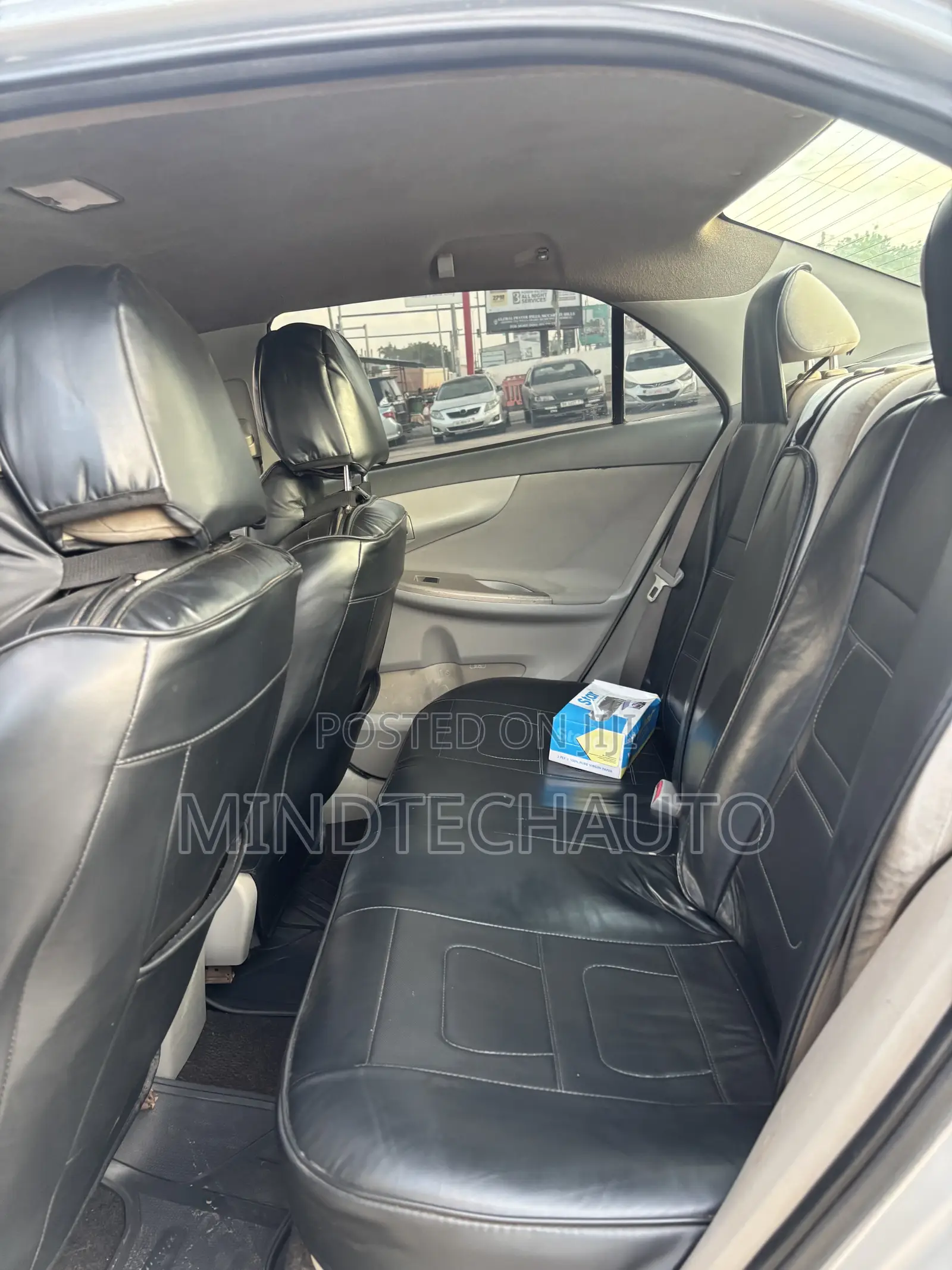 Toyota Corolla LE 4dr Sedan (1.8L 4 cyl 4A) 2009 Silver