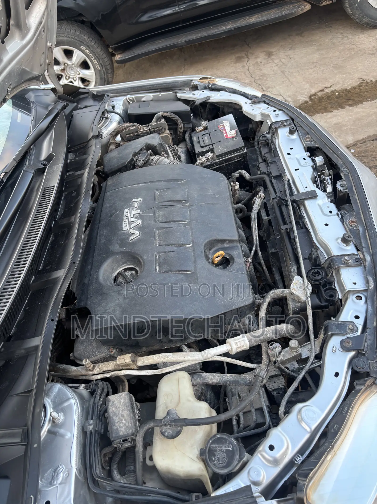 Toyota Corolla LE 4dr Sedan (1.8L 4 cyl 4A) 2009 Silver
