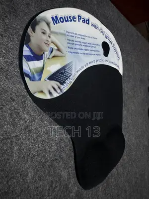 Mouse Pad With Wrist Support