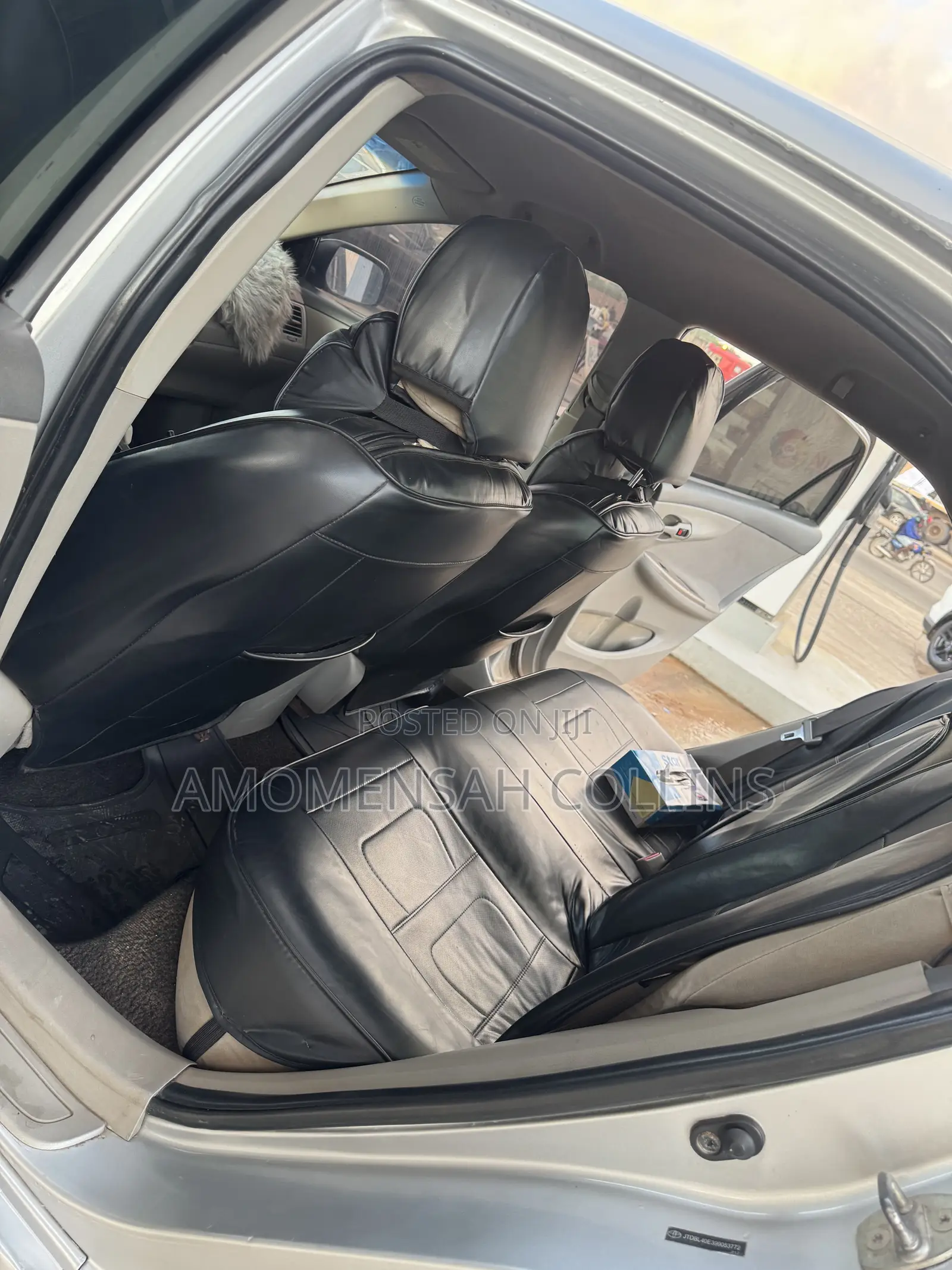 Toyota Corolla LE 4dr Sedan (1.8L 4 cyl 4A) 2009 Silver