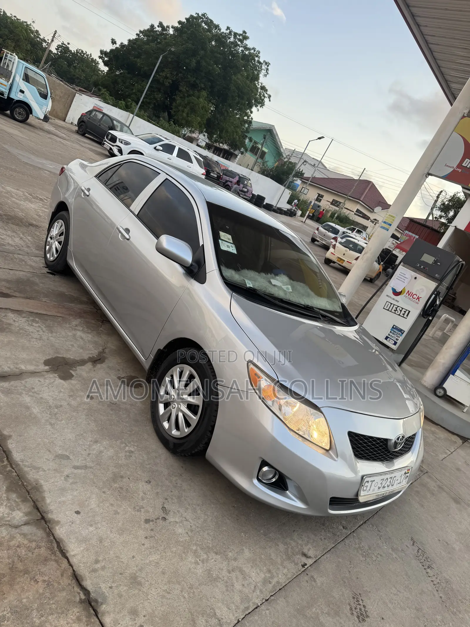 Toyota Corolla LE 4dr Sedan (1.8L 4 cyl 4A) 2009 Silver