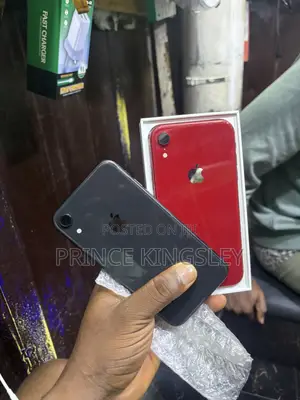 New Apple iPhone XR 64 GB Red