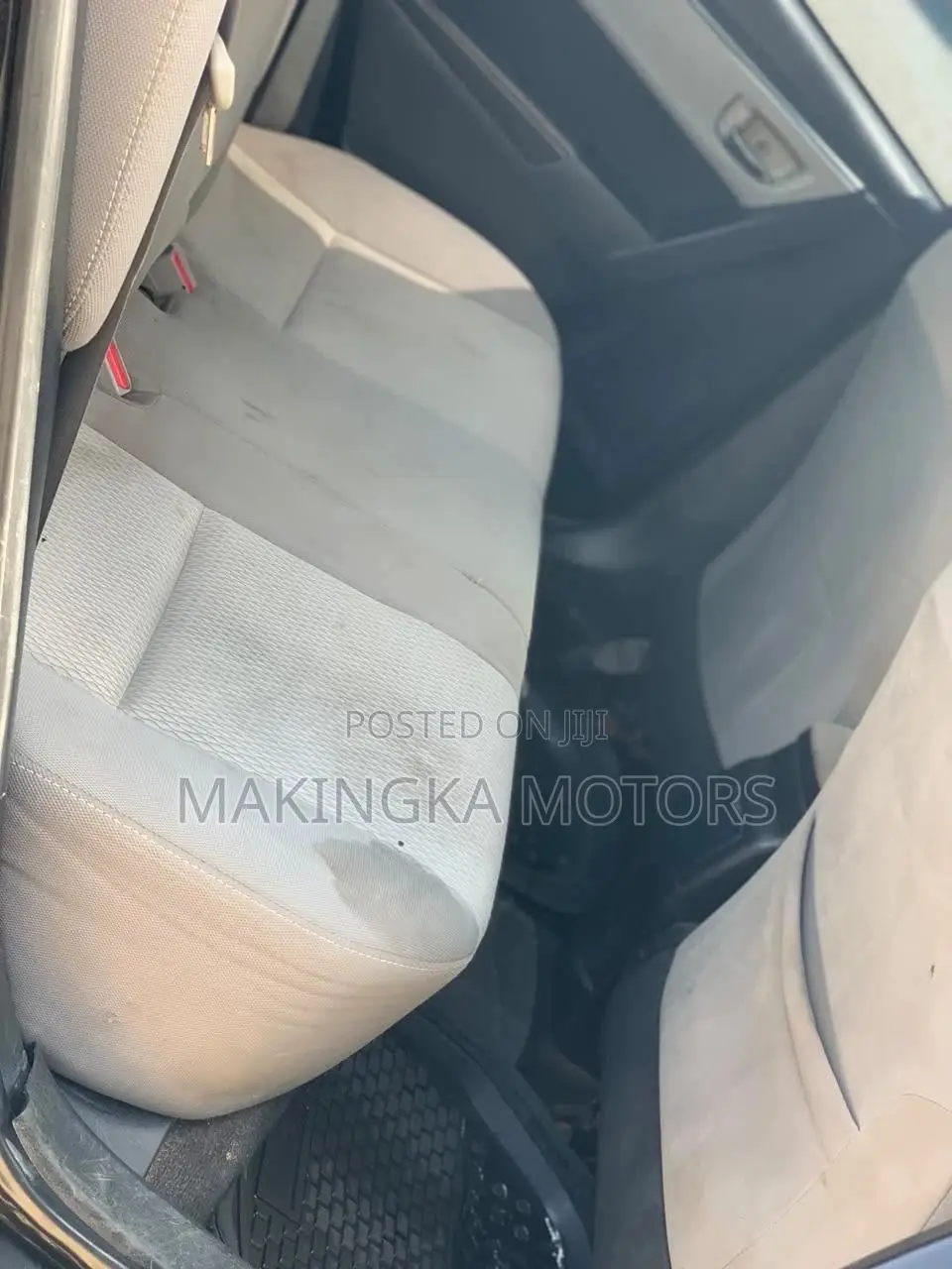Toyota Corolla LE Premium 4dr Sedan (1.8L 4cyl CVT) 2016 Black