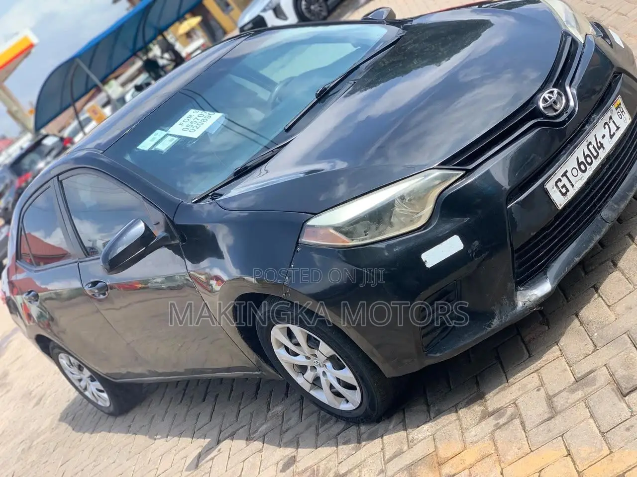 Toyota Corolla LE Premium 4dr Sedan (1.8L 4cyl CVT) 2016 Black