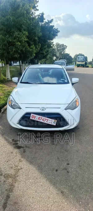Toyota Yaris 2017 White